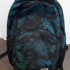 バックパック Schwarz Grün Vans off the Wall がiLostで Wilmering Vechta によって報告されました