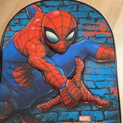 Mochila rugtad, como reportado por Connexxion Amstelland-Meerlanden Schiphol Zuid utilizando o iLost