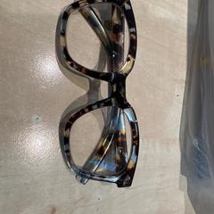 Reading Glasses, ha sido reportado por The Dominican con iLost