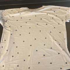 Tshirt, a été signalé par MEININGER Hotel Dresden Zentrum utilisant iLost