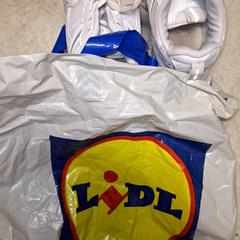 Tasje Gymschoenen, rapporterat av Qbuzz DMG med iLost