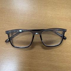 İLost kullanarak VITAZ campus Sint-Niklaas tarafından bildirildiği gibi Gözlük Lexx xoo, grijs