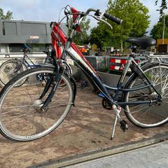 Bicicleta de mujer Batavus Staalgrijs., ha sido reportado por Gemeente Zevenaar con iLost