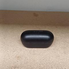 Caja de audífonos, ha sido reportado por Qbuzz GD Groningen Peizerweg con iLost