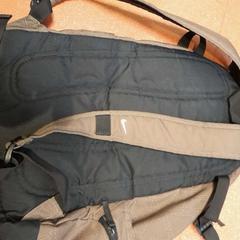 حقائب حمل وحقائب اليد noir et marron، كما تم الإبلاغ عنه بواسطة TCL عبر iLost