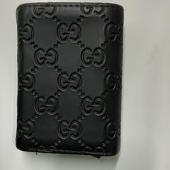 Brieftasche Aktas, gemeldet von Gemeente Haarlem über iLost