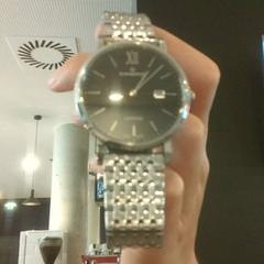Wristwatch Metall, as reported by MEININGER Hotel Vienna Downtown Franz using iLost
