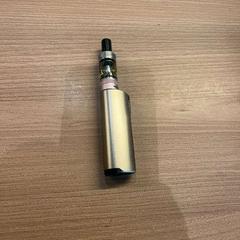 Cigarros electrónicos, segundo informou Van der Valk Hotel Deventer usando iLost