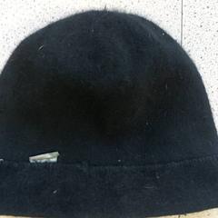 Kleding Muts, som rapportert av Centraal magazijn ved bruk av iLost