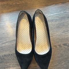 Talons zwart, a été signalé par WestCord Hotel Eindhoven utilisant iLost