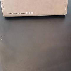 선글라스 케이스 Bruin, iLost를 사용하여 RRReis IJssel-Vecht에 보고됨