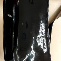 Táska - handtas, amint azt Regio Antwerpen - Brussel az iLost segítségével jelentette.