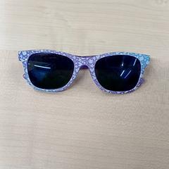 Brille Branches et monture violettes, gemeldet von IKEA Orléans - Ardon über iLost