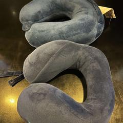 Neck pillow pillows, as reported by Hotel V Frederiksplein using iLost