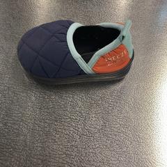 Skor, rapporterat av IKEA立川 med iLost