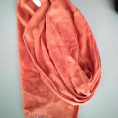 Sciarpa echarpe, come riportato da Twisto utilizzando iLost