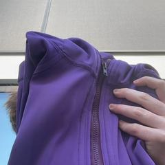 Jacket Paars, as reported by Regio Limburg - Leuven using iLost