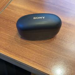 Oortjes Zwart en van Sony, como reportado por Pathé Rembrandt Utrecht utilizando o iLost