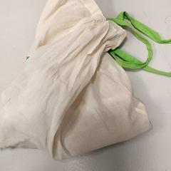 Zak - Linnen Zakje Lichtbeige, iLost를 사용하여 Centraal magazijn에 보고됨