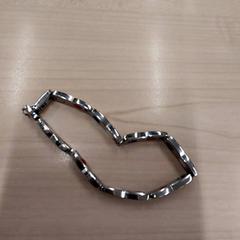 Armband, gemeldet von IKEA Bayonne Ametzondo über iLost