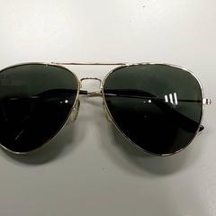 Brýle - Zonnebril, jak nahlášeno Centraal magazijn pomocí iLost