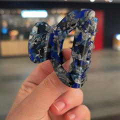 Spinka do włosów Blue, zgłoszono przez Pathé Nijmegen przy użyciu iLost