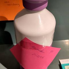 Menaje y alimentación, ha sido reportado por Bibliotheek Neude (Utrecht) con iLost