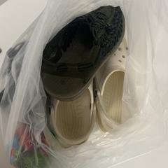 Crocs, rapporterat av Silver Sands Beach med iLost