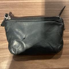 Peněženka Theune - 091125 GAGA, jak nahlášeno Ziggo Dome pomocí iLost