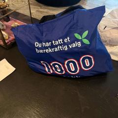 Bag Bag with clothes in it, som rapportert av Van der Valk Hotel Amsterdam-Amstel ved bruk av iLost