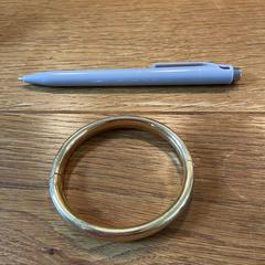 Gouden armband, como reportado ao iLost