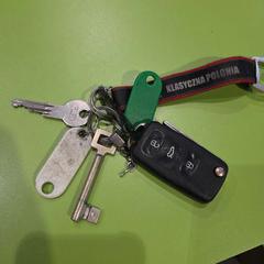 Schlüsseletui mit schlüsseln Sleutelbos, gemeldet von Gemeente Hardenberg über iLost