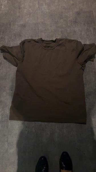 T-shirt shirt bruin
