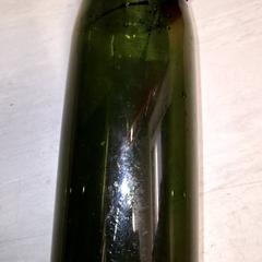 飲用ボトル groen がiLostで Qbuzz DMG によって報告されました