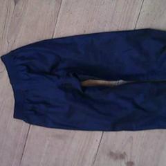 Rain pants, as reported by Het Spoorwegmuseum using iLost