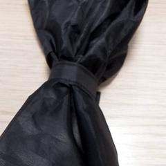 Dáždnik Zwart, inklapbaar, ako bolo nahlásené Qbuzz Fryslân pomocou iLost