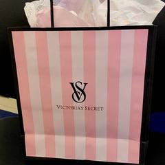 Sac victoria's secret, as reported by IKEA Nantes using iLost