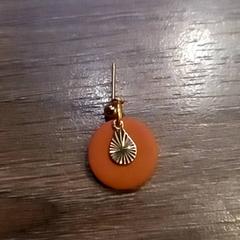 イヤリング がiLostで Leonardo Royal Hotel Amsterdam によって報告されました