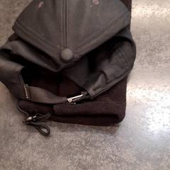 Sapka, amint azt Rotterdam The Hague Airport az iLost segítségével jelentette.