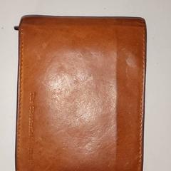 Portemonnee - De bie، كما تم الإبلاغ عنه بواسطة Centraal magazijn عبر iLost