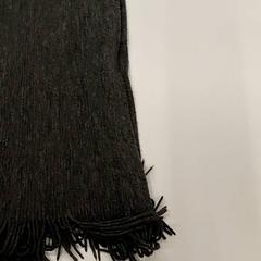 Šátek grise, jak nahlášeno IKEA Clermont Ferrand pomocí iLost