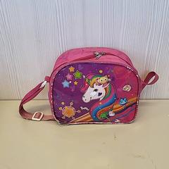 어린이 가방 Roze unicorn, iLost를 사용하여 Transdev Gooi en Vechtstreek에 보고됨