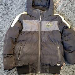 Giacca per bambini, come riportato da Connexxion Haarlem IJmond utilizzando iLost