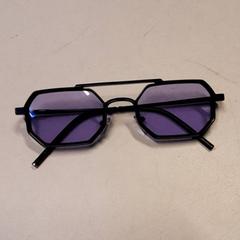 Napszemüveg, amint azt Qbuzz ZHN az iLost segítségével jelentette.