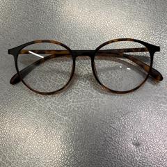 メガネ がiLostで IKEA Tokyo-Bay によって報告されました