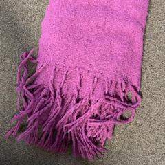 Šátek Paars, jak nahlášeno Burgers' Zoo pomocí iLost