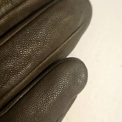 إكسسوارات الملابس، كما تم الإبلاغ عنه بواسطة GVB عبر iLost