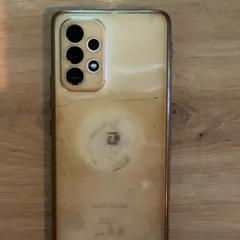 Telefon komórkowy, zgłoszono przez MEININGER Hotel Köln West przy użyciu iLost