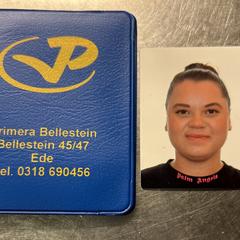 Plastic mapje van Primera met 3 pasfoto's がiLostに報告されました