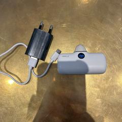 Powerbank, zgłoszono przez Van der Valk Hotel Amsterdam-Amstel przy użyciu iLost